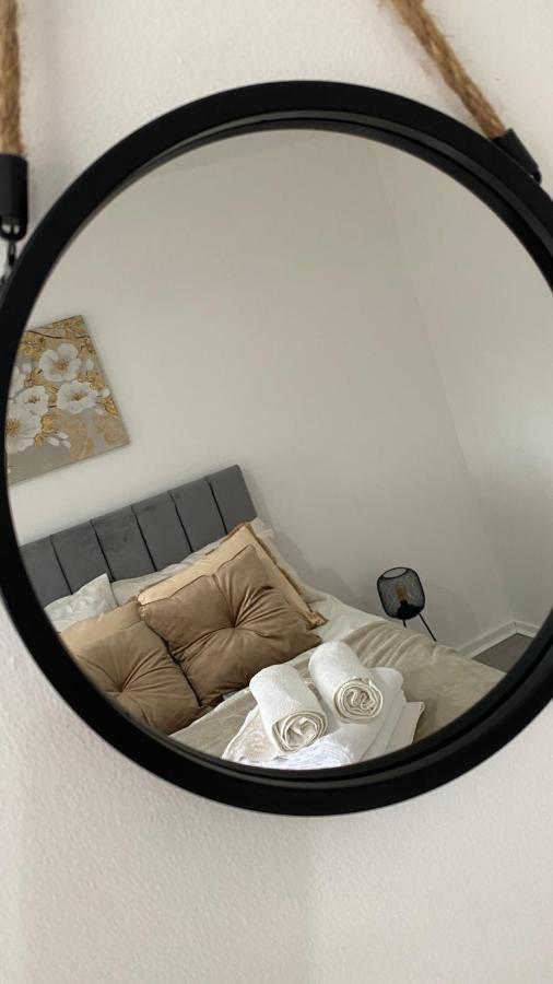 Bv Luxury Spacious 3 Bedroom House At Isaac Close Manchester Buitenkant foto