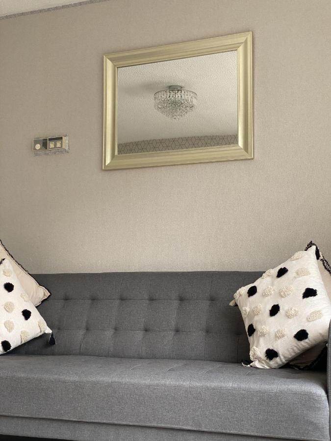 Bv Luxury Spacious 3 Bedroom House At Isaac Close Manchester Buitenkant foto